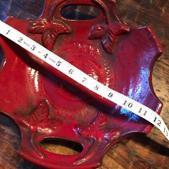 Red Pottery Leaf Motif Bowl With Handles - Picture 9 of 9